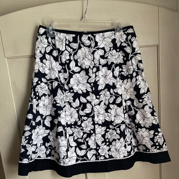 Dress Barn Skirt Black White Floral 8 - Picture 9 of 9